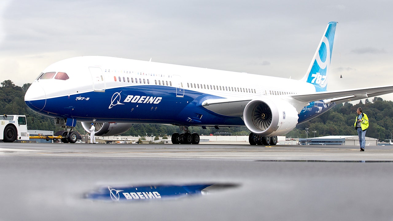 boeing-787-dreamliner-delay.jpg