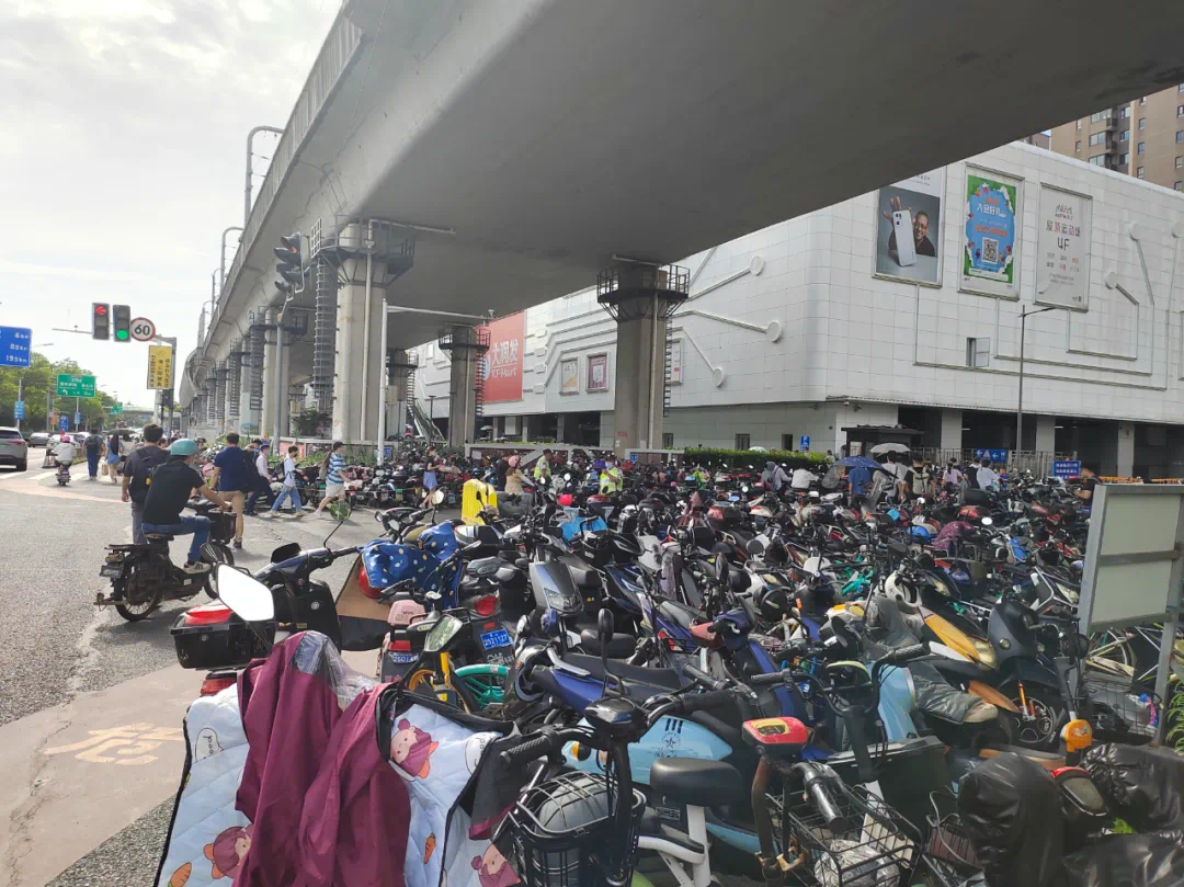 9DF33956-D628-4E1E-8AE8-126F062BC956.png