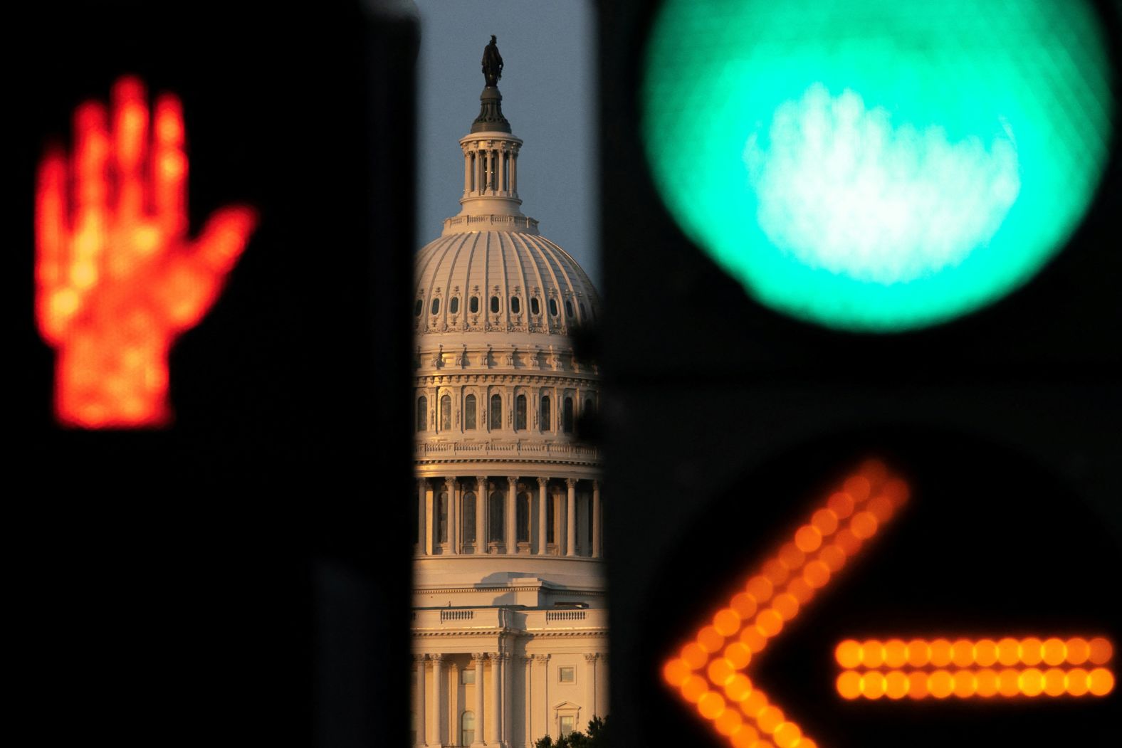 17-01-001-03-2025-07-01t013120z-1425210110-rc2cdfaglx0r-rtrmadp-3-usa-congress-tax.jpg