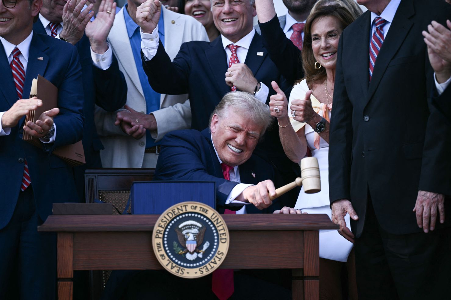 13-013-080-gettyimages-2222872785-jpg-jpg.jpg