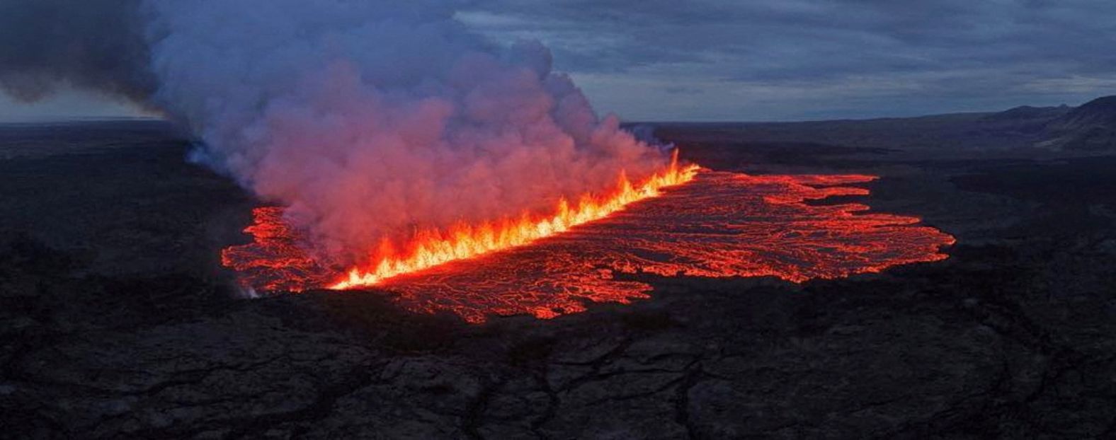 22-2025-07-16t070959z-2132631330-rc2jnfa7l0me-rtrmadp-3-iceland-volcano.jpg